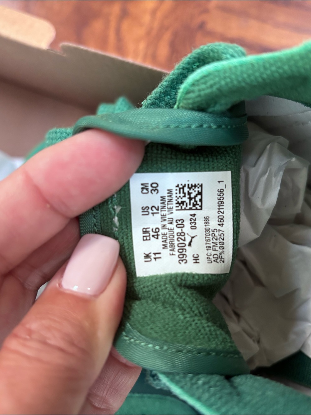 Puma Men’s Green Suede & Textile Low-Top Sneakers - Picture 5 of 9